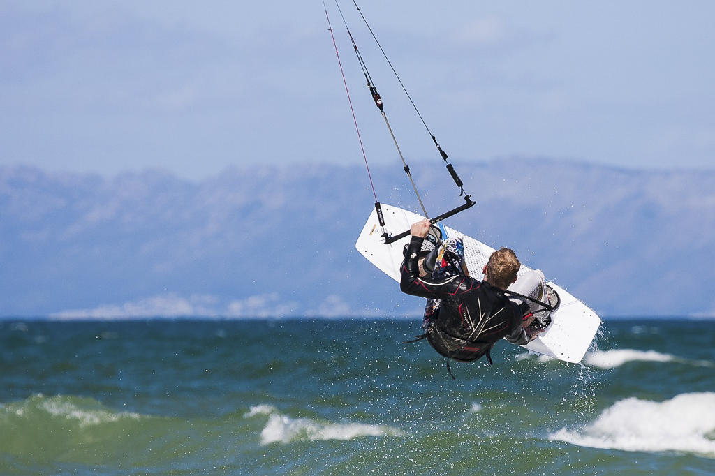 kite-boarder-holidays-sport-cefalu-sicily