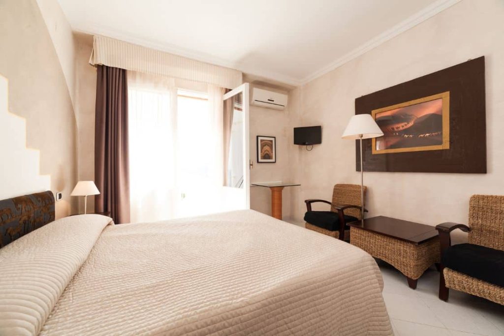 family-room-cefalu