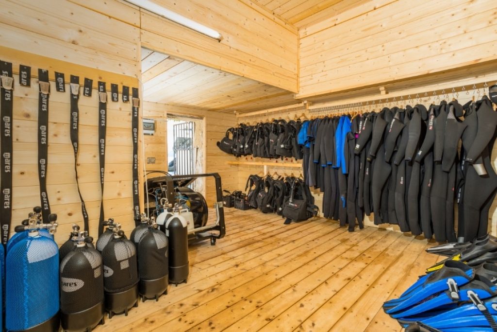 sizilien-taucher-cefalu